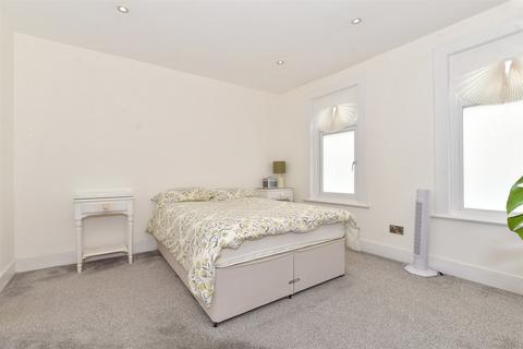 26 Avenue Road, Ramsgate, CT11 8EP