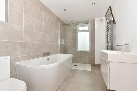 26 Avenue Road, Ramsgate, CT11 8EP