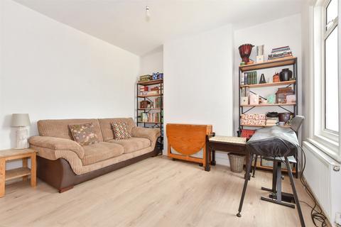 26 Avenue Road, Ramsgate, CT11 8EP