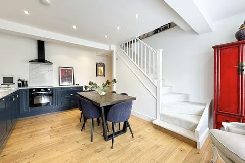 2 bedroom barn conversion for sale, Green Barn, Archive Mews, Berkhamsted HP4