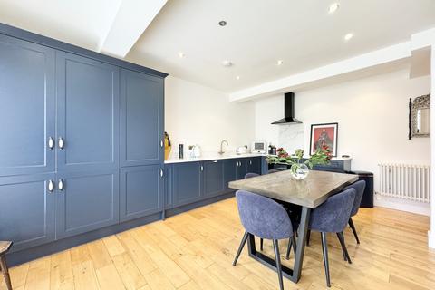 2 bedroom barn conversion for sale, Green Barn, Archive Mews, Berkhamsted HP4