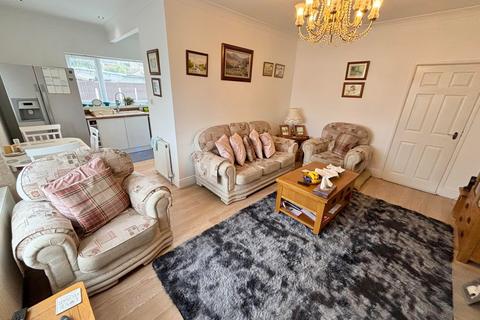 3 bedroom bungalow for sale, Holme Avenue, Fleetwood FY7