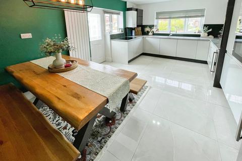 3 bedroom bungalow for sale, Ullswater Crescent, Chester, Cheshire, CH2