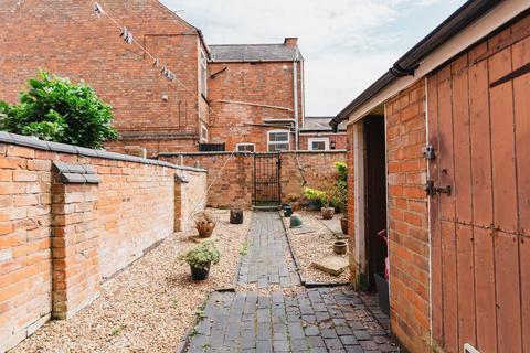 85 Howard Road, Leicester, LE2 1XP