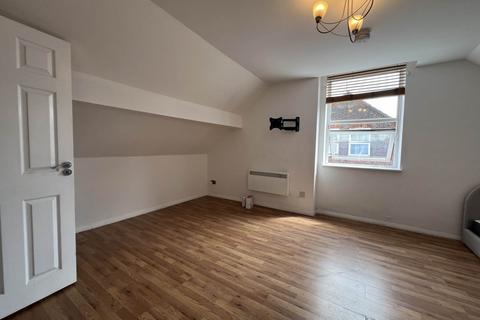 1 bedroom flat to rent, Stockwood Crescent, Luton LU1