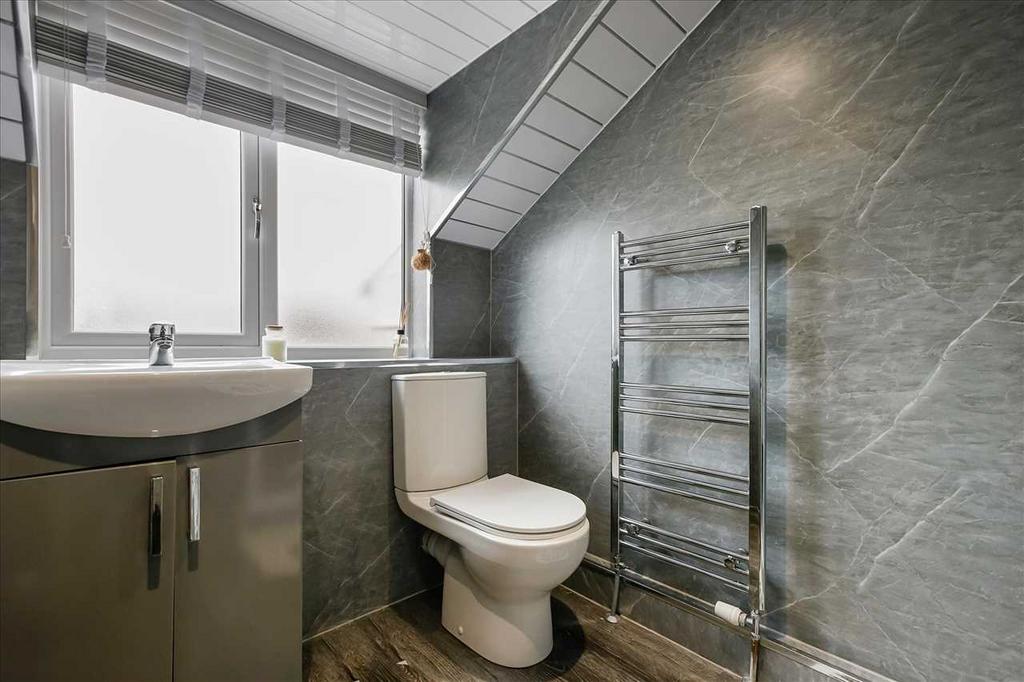 En-Suite (1)