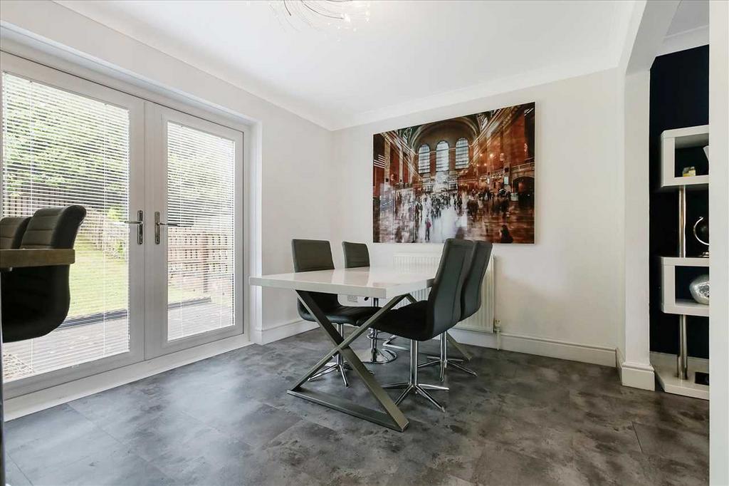 Dining Area (1)