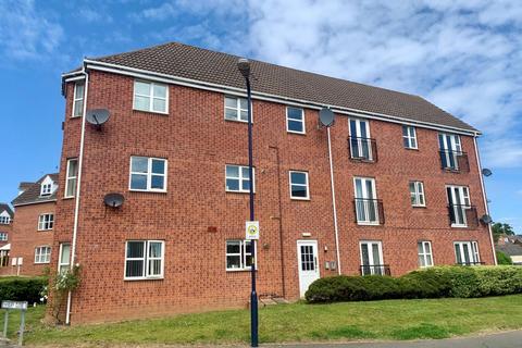 2 bedroom flat for sale, Farnborough Drive, Daventry, Northamptonshire NN11 8AL