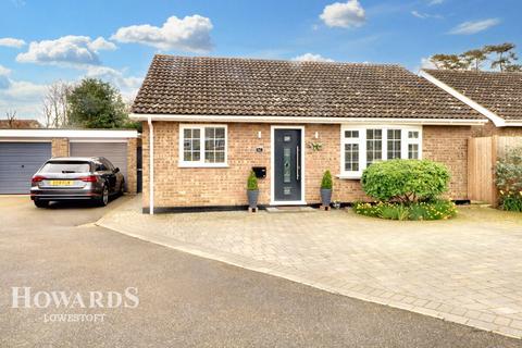 2 bedroom detached bungalow for sale, The Chestnuts, Wrentham