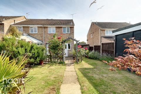 3 bedroom semi-detached house for sale, Farmleigh Avenue, Clacton-On-Sea