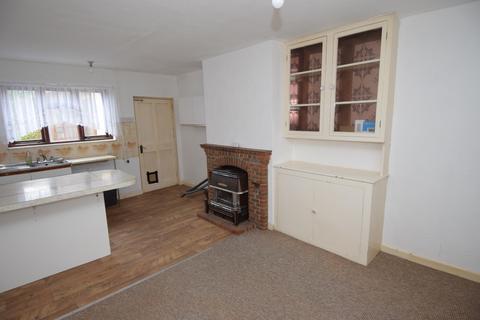 3 bedroom terraced house for sale, James Road, Amesbury, SP4 7PY