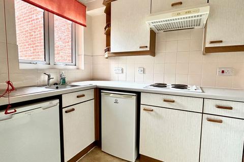 1 bedroom apartment for sale, Southborough, Tunbridge Wells TN4