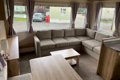 2 bedroom static caravan for sale, Pretoria Caravan Park, , Point Clear CO16