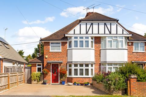 18 Oak Tree Avenue, Marlow, SL7 3EJ