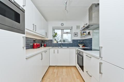 2 bedroom apartment to rent, Rotherfield House, Surbiton KT5
