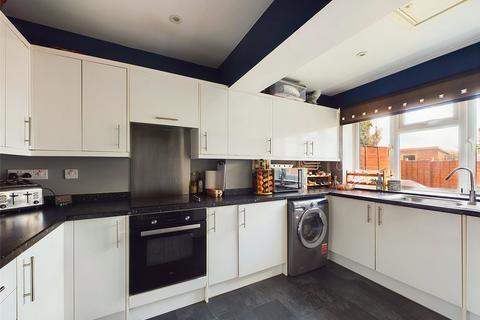 3 bedroom terraced house for sale, Ermin Park, Brockworth, Gloucester, Gloucestershire, GL3