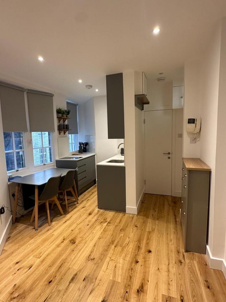 Studio to rent in Bloomsbury Studio to rent in Bloomsbury