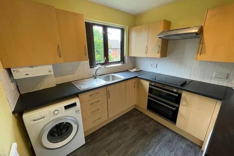 2 bedroom maisonette for sale, Alpine Court, Basingstoke, RG22