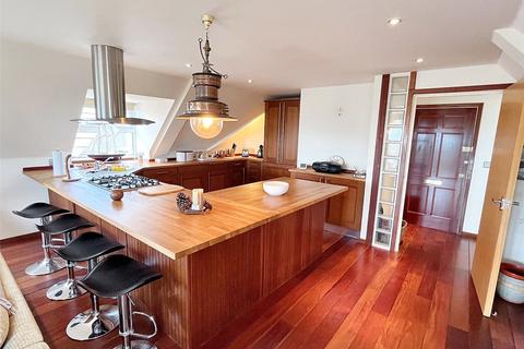 2 bedroom apartment for sale, Alton Road, Poole, Dorset, BH14