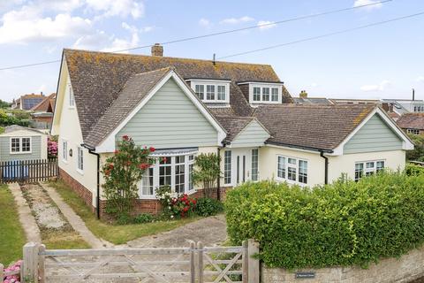 3 bedroom chalet for sale, Marine Close, West Wittering, PO20