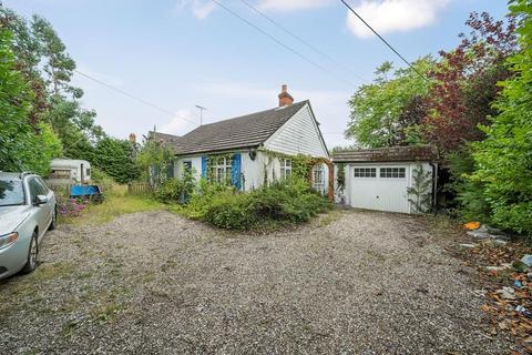 4 bedroom detached bungalow for sale, Bucklebury,  Berkshire,  RG7
