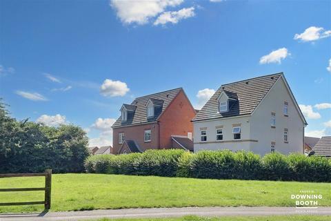 5 bedroom detached house for sale, Turnbull Road, Lichfield WS13