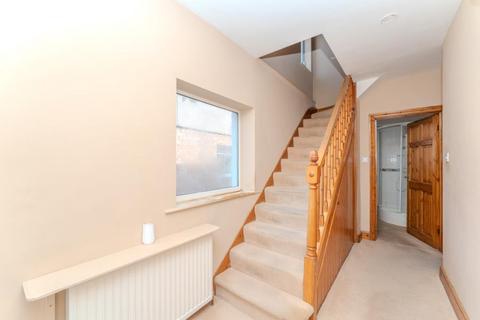 11 Brentside Close, London, W13 0BD