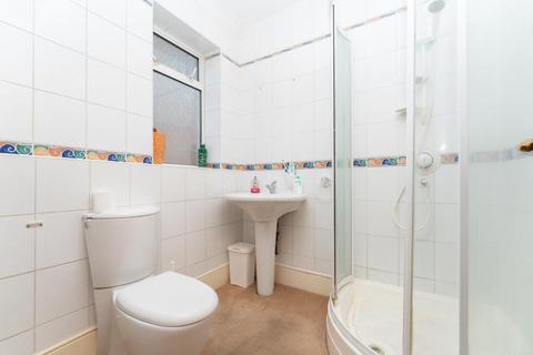 11 Brentside Close, London, W13 0BD