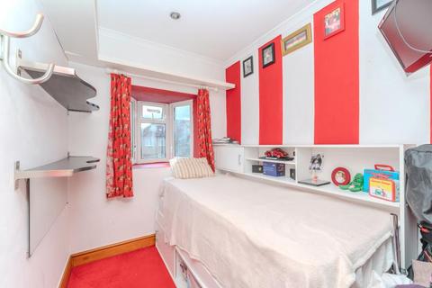 11 Brentside Close, London, W13 0BD