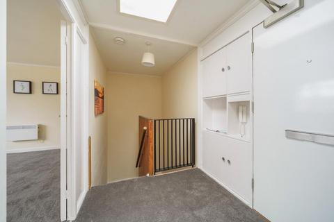 2 bedroom flat for sale, Camden House,  Marlowes,  Hemel Hempstead,  HP1