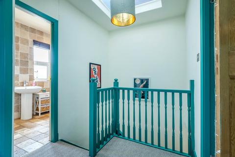 82 Haggs Road, Glasgow, G41 4AS
