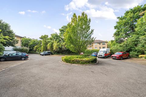 1 bedroom apartment for sale, Kingswood Drive, Sutton SM2