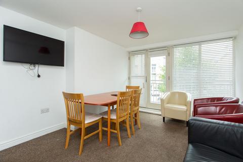 3 bedroom flat for sale, St. Andrews Close, Canterbury, CT1