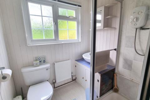 10 Backwoods Close, Lindfield, Haywards Heath, RH16 2EG
