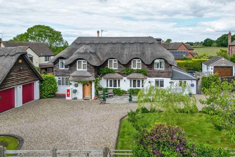 12 Church Lane, Cookhill, Alcester, B49 5JS