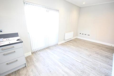 1 bedroom flat to rent, Astoria Heights, Slough