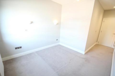 1 bedroom flat to rent, Astoria Heights, Slough