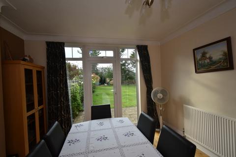 5 bedroom end of terrace house to rent, Pinner, HA5