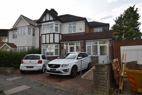 5 bedroom end of terrace house to rent, Pinner, HA5