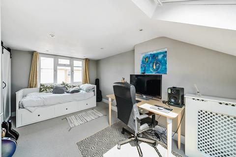 50 Kimberley Road, Beckenham, BR3 4QU