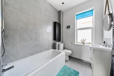 50 Kimberley Road, Beckenham, BR3 4QU