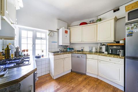 2 bedroom flat for sale, Hanger Lane, Ealing