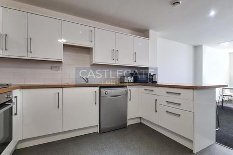 1 bedroom in a flat share to rent, Threadworks, Threadneedle Street, Huddersfield, HD1 2HF