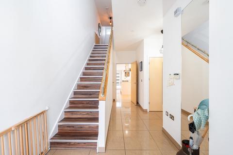 160 Newfoundland Way, Portishead, Bristol, BS20 7PT