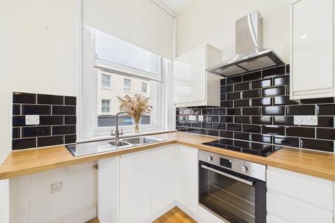 1 bedroom flat to rent, Kensington House, 20 High Street, Stroud, GL5
