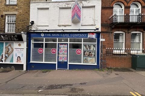 Shop to rent, Union Street, Maidstone, Kent, ME14 1EB