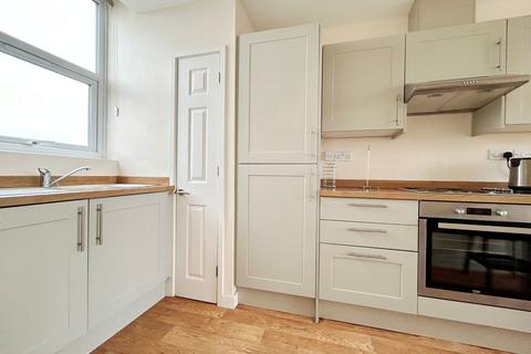 2 bedroom flat to rent, Edinburgh Place, Cheltenham GL51