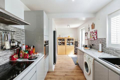 10 Buckthorn Place, Knott End On Sea, Poulton-le-fylde, FY6 0EP