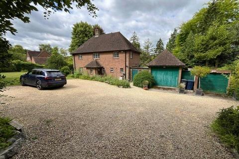 3 bedroom detached house for sale, Whiteleaf, Princes Risborough, Buckinghamshire, HP27