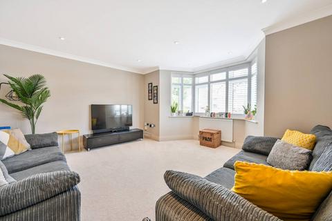 3 bedroom semi-detached house for sale, Farm Way, Worcester Park, KT4